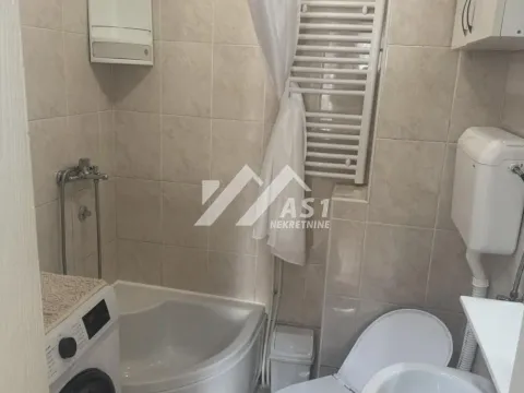 Izdavanje, dvosoban stan, 40m², Sajam, Novi Sad Sve Podlokacije - image 8