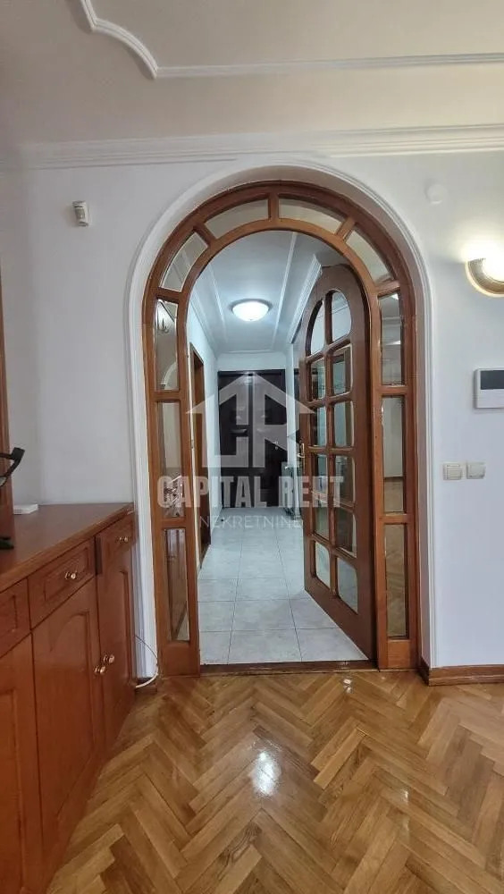 Rent, apartment, 220m², Savski Venac, Beograd