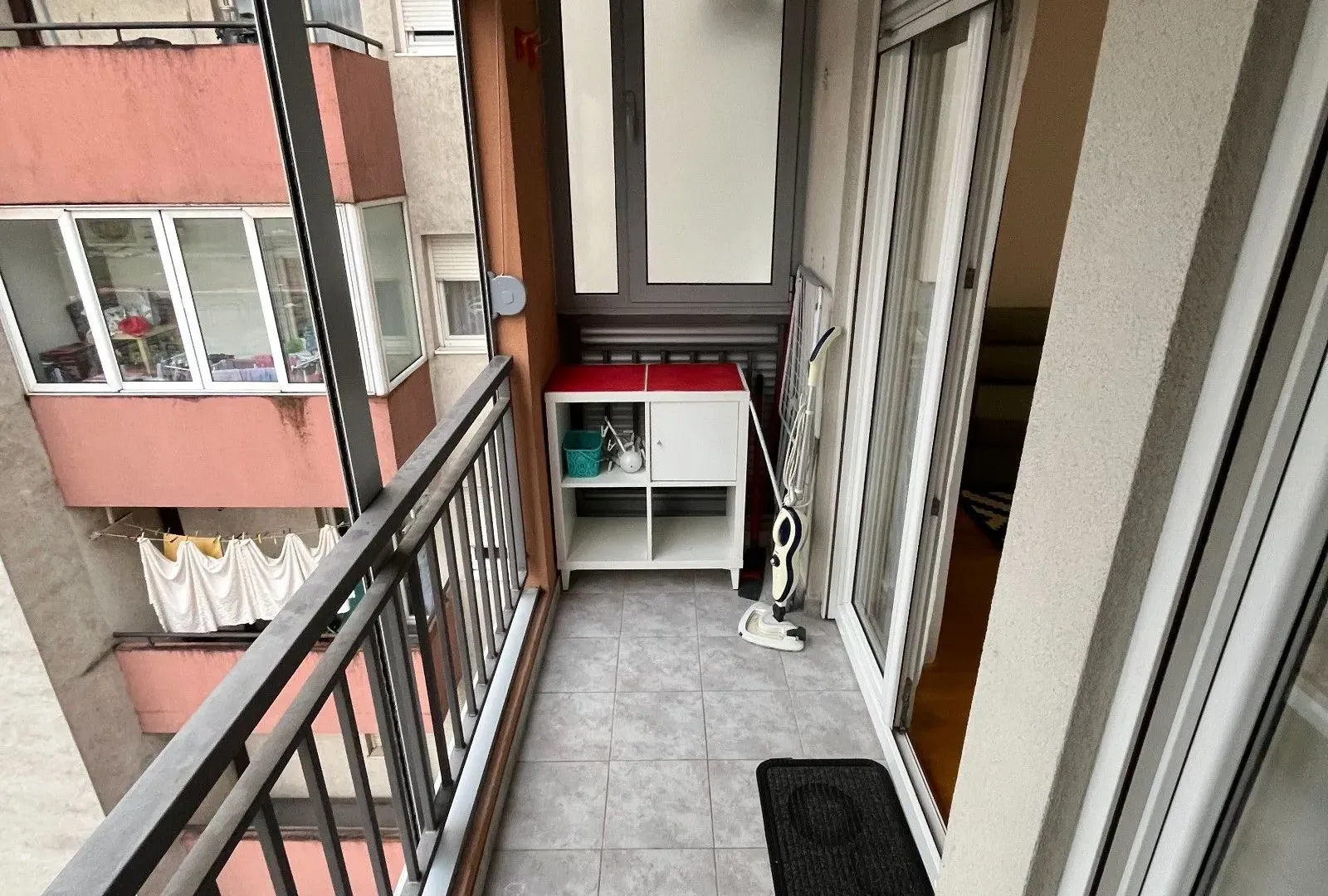 Prodaja, jednosoban stan, 43m², Stari Aerodrom, Podgorica