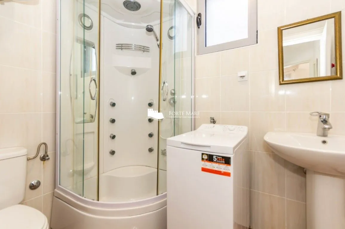 Prodaja, jednosoban stan, 55m², Đenovići, Herceg Novi