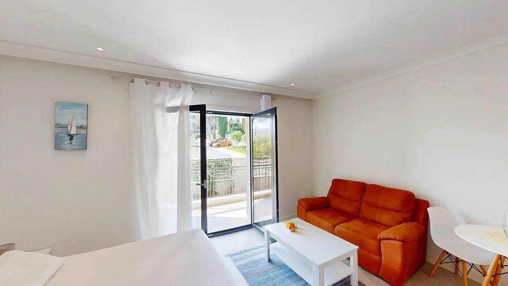 Prodaja, jednosoban stan, 43m², Tivat, Crna Gora