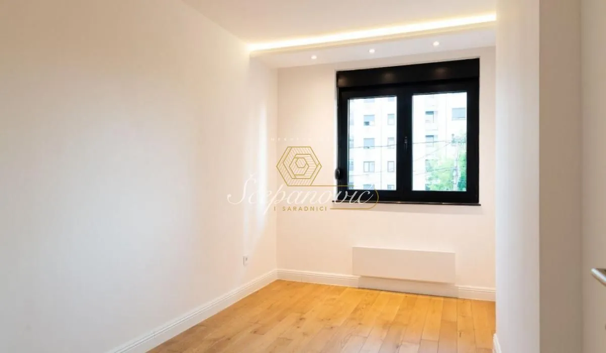 Sale, four bedroom apartment, 96m², Crveni Krst, Beograd
