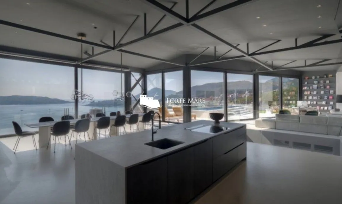 Sale, apartment, 1000m², Rafailovići, Budva