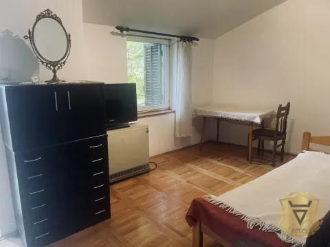 Izdavanje, kuća, 68m², Bulbulder, Zvezdara Sve Podlokacije - image 8