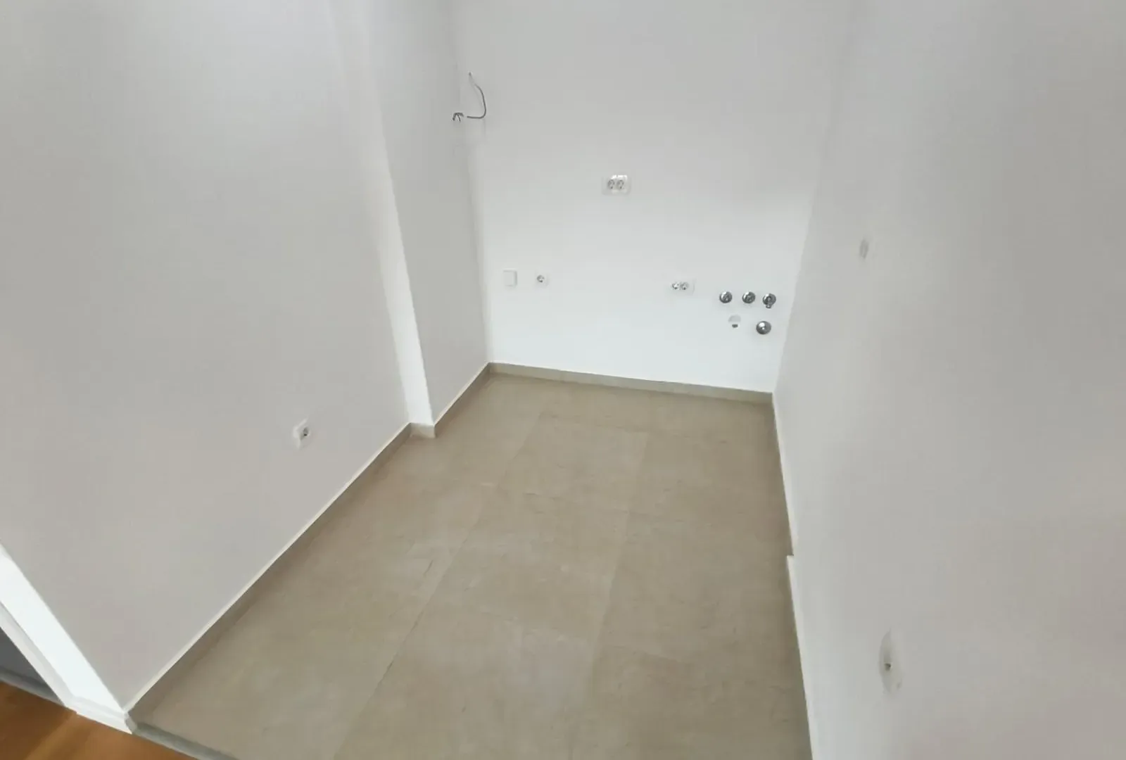Sale, one bedroom apartment, 43m², Stari Aerodrom, Podgorica