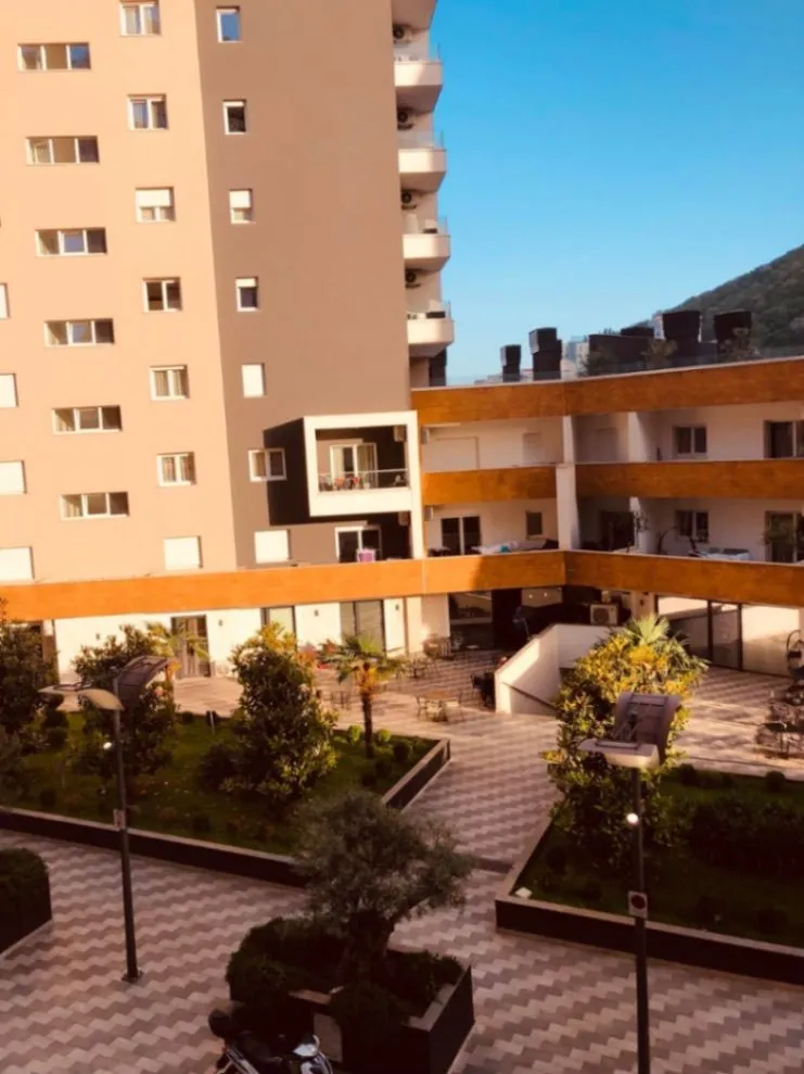 Rent, one bedroom apartment, 43m², Bijeli Do, Budva