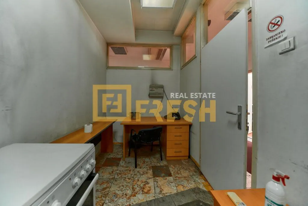 Rent, office space, 345m², Centar, Podgorica