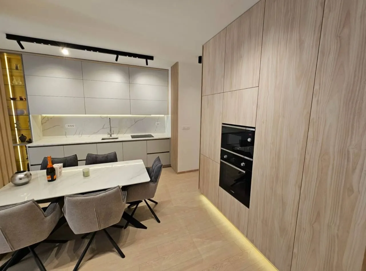 Sale, three bedroom apartment, 86m², Centar, Budva