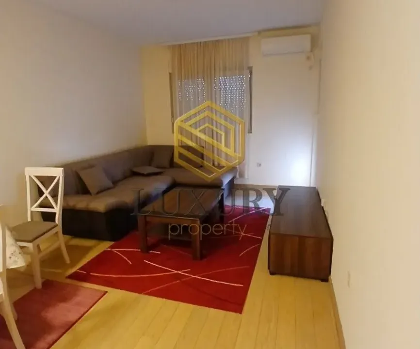 Izdavanje, jednosoban stan, 45m², City Kvart, Podgorica