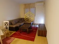 Izdavanje, jednosoban stan, 45m², City Kvart, Podgorica - image 1