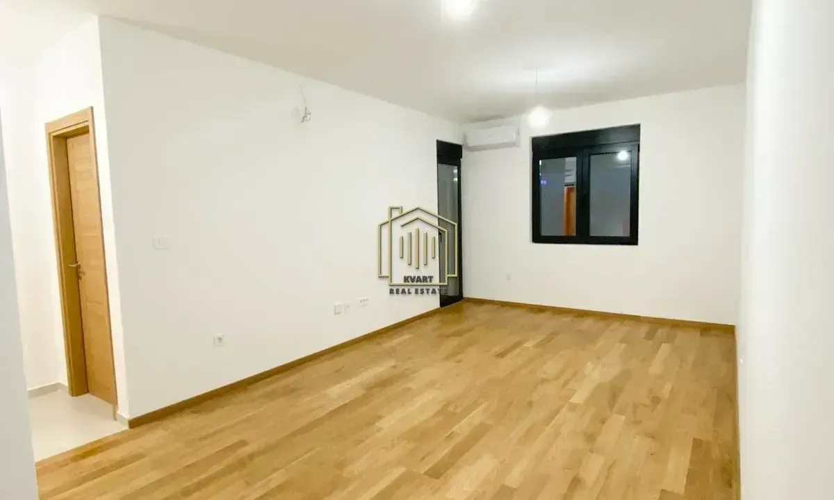Izdavanje, jednosoban stan, 45m², City Kvart, Podgorica