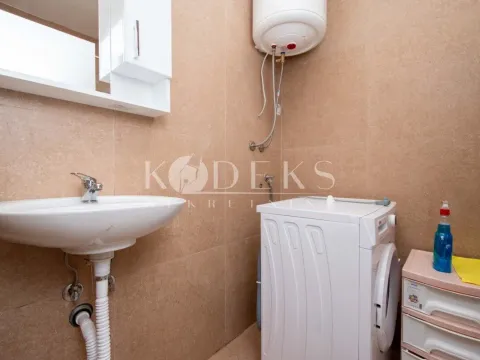 Rent, one bedroom apartment, 37m², Tološi, Podgorica - image 6