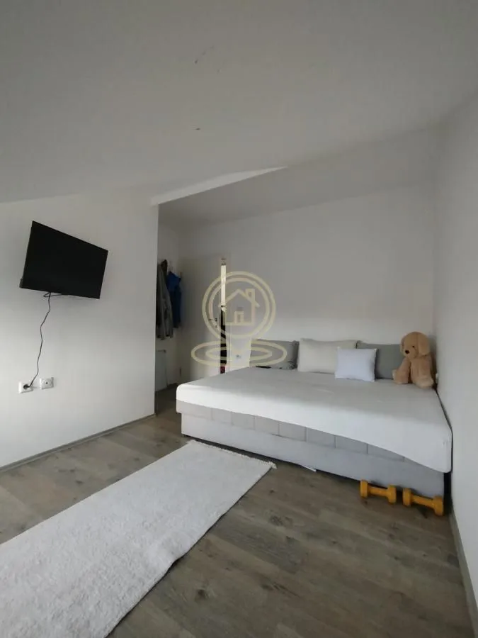 Prodaja, trosoban stan, 78m², Pantelej, Niš