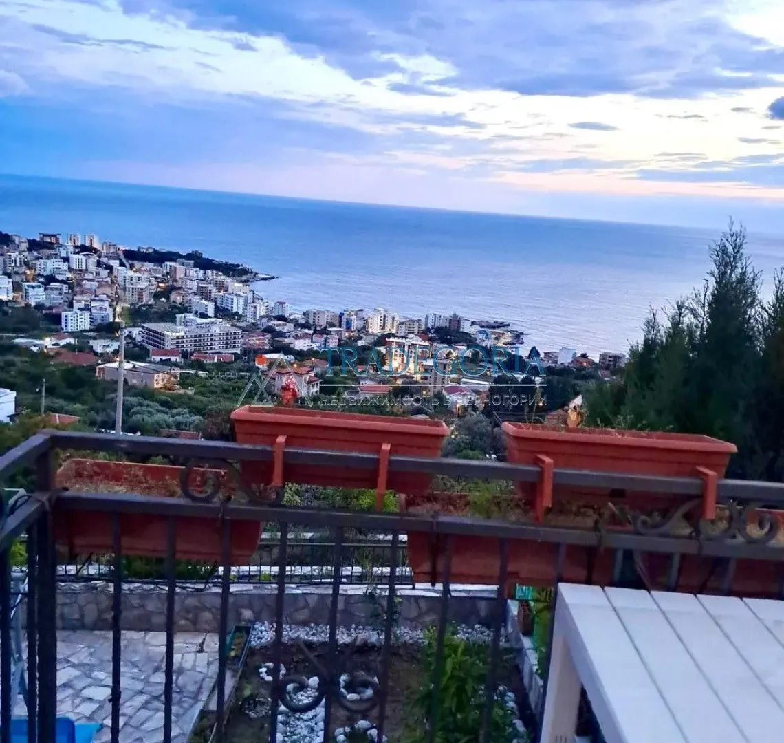 Prodaja, kuća, 201m², Dobra Voda, Bar