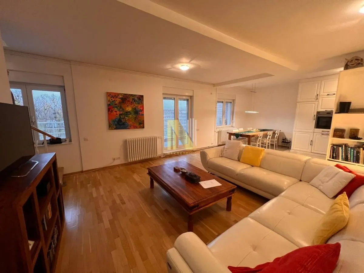 Prodaja, dvosoban stan, 89m², Stari grad, Novi Sad