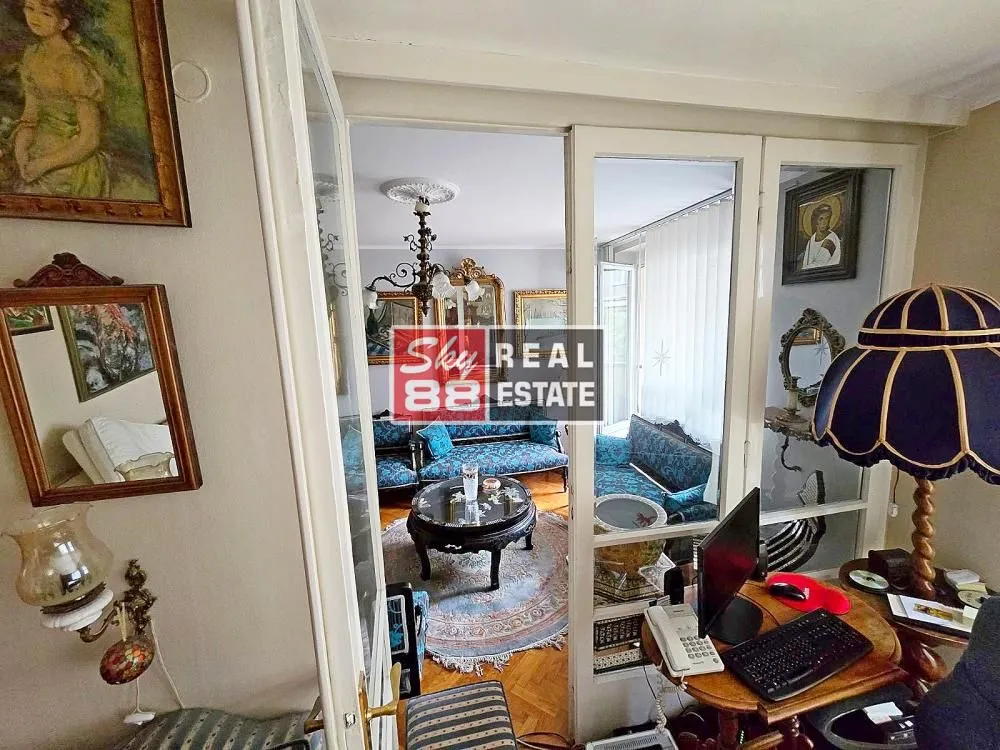Sale, three bedroom apartment, 100m², Vračar Sve Podlokacije, Beograd
