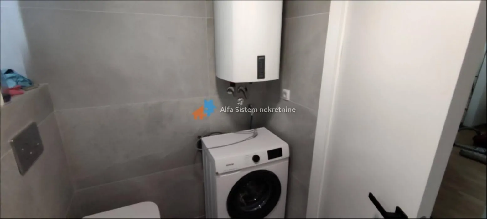 Izdavanje, trosoban stan, 60m², Južni Bulevar, Vračar Sve Podlokacije