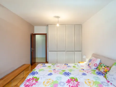 Rent, two bedroom apartment, 69m², Preko Morače, Podgorica - image 12