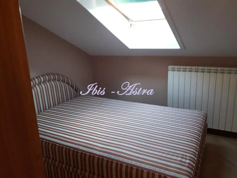 Izdavanje, četvorosoban stan, 83m², Stari Grad, Beograd