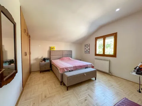 Prodaja, kuća, 200m², Zagorič, Podgorica - image 11