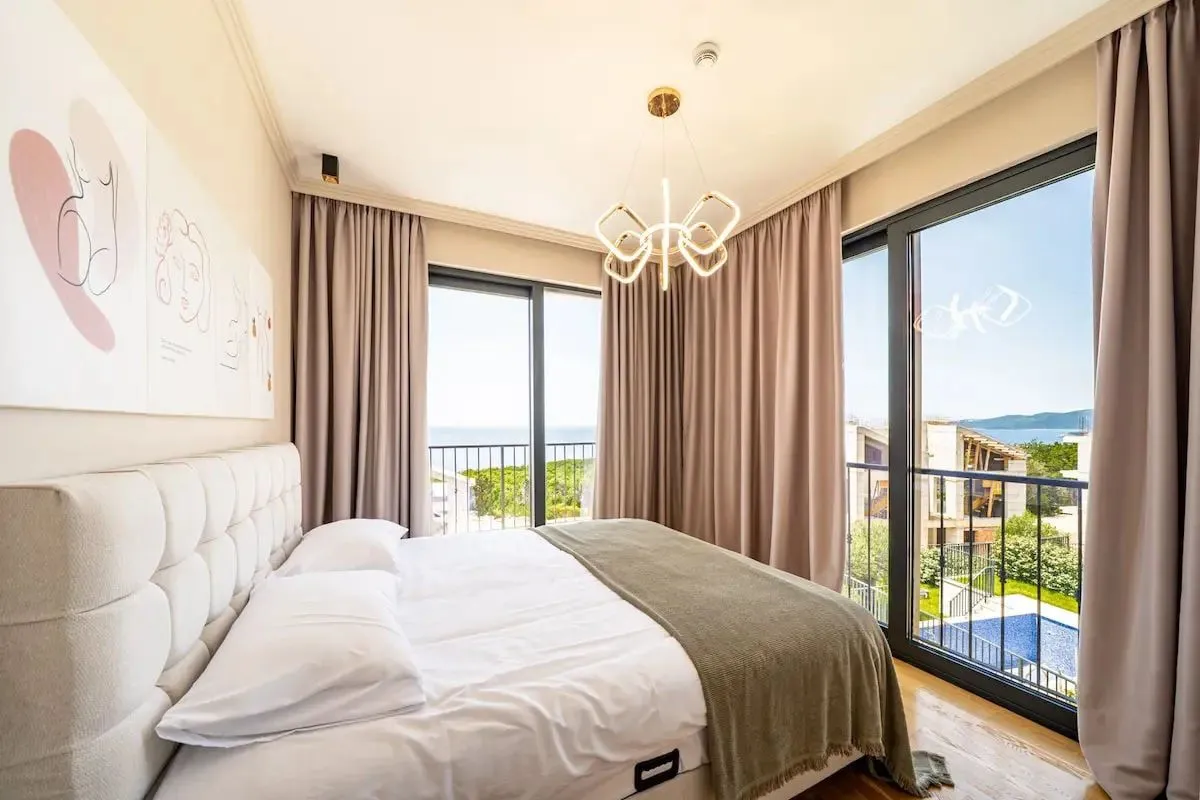 Daily-rent, house, 223m², Reževići, Budva