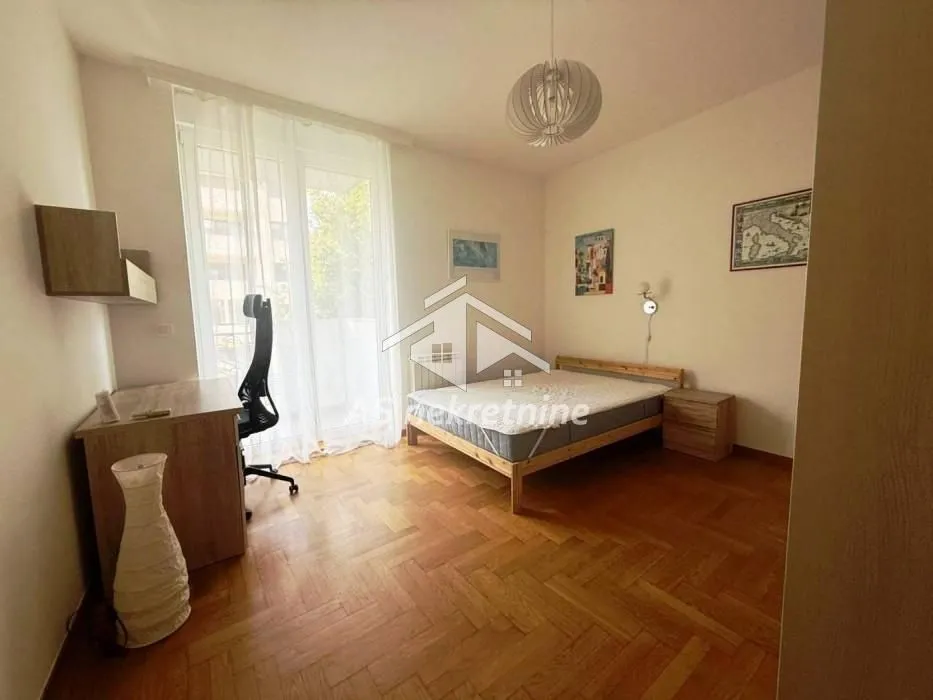 Rent, three bedroom apartment, 106m², Vračar Hram, Vračar Sve Podlokacije
