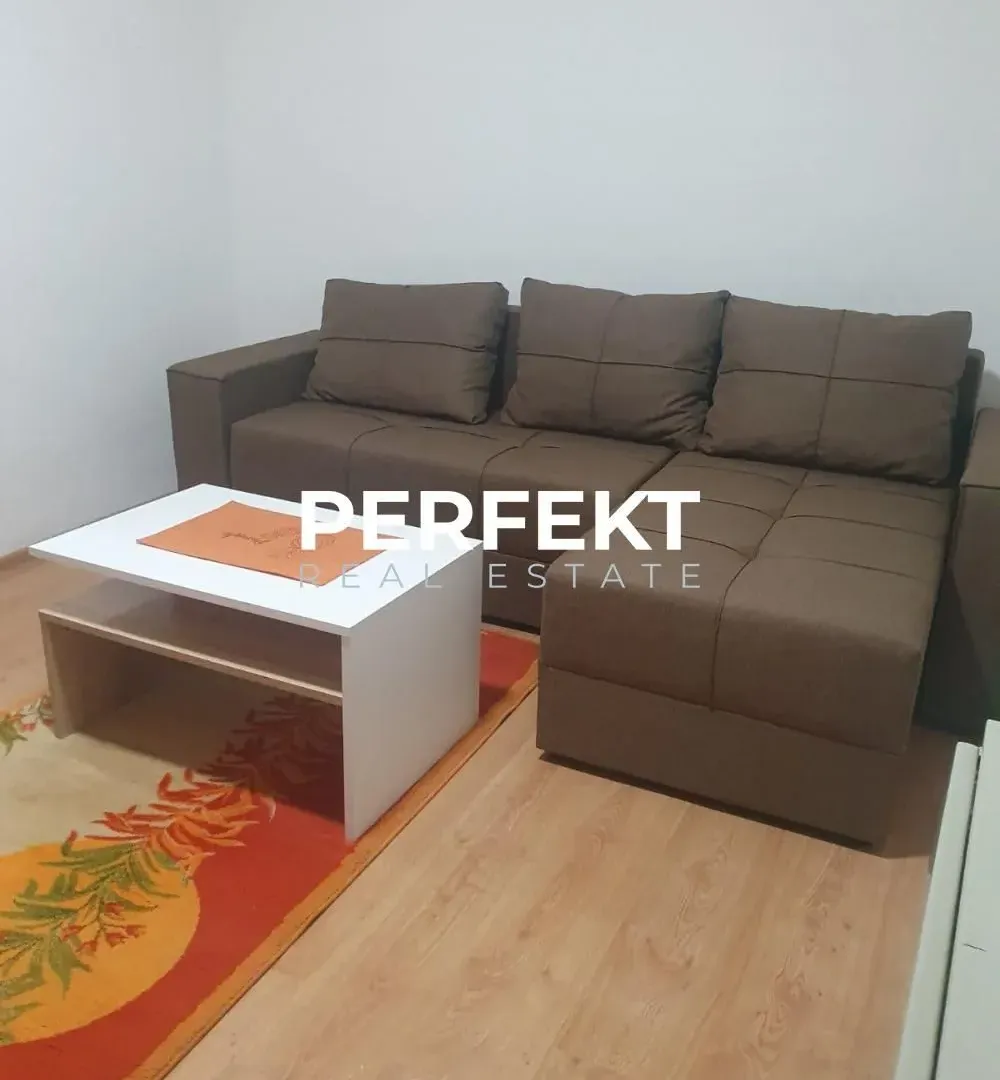 Izdavanje, dvosoban stan, 44m², Centar, Pančevo