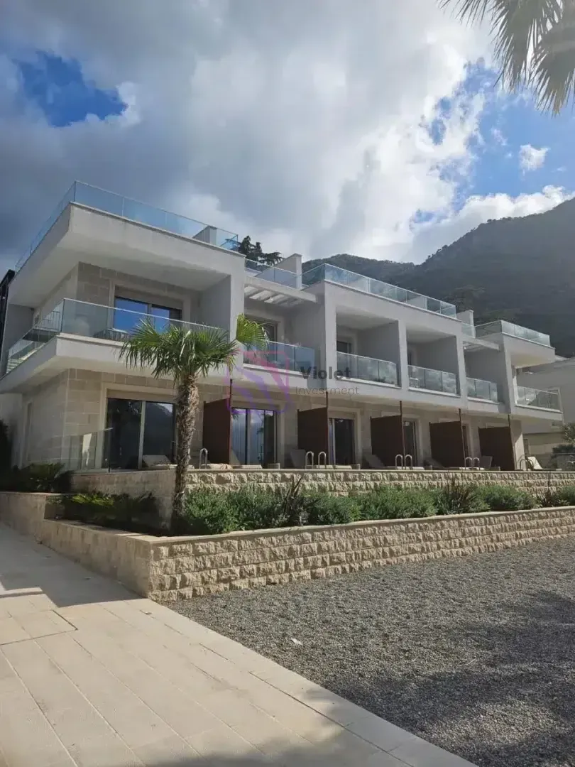 Prodaja, jednosoban stan, 108m², Stoliv, Kotor