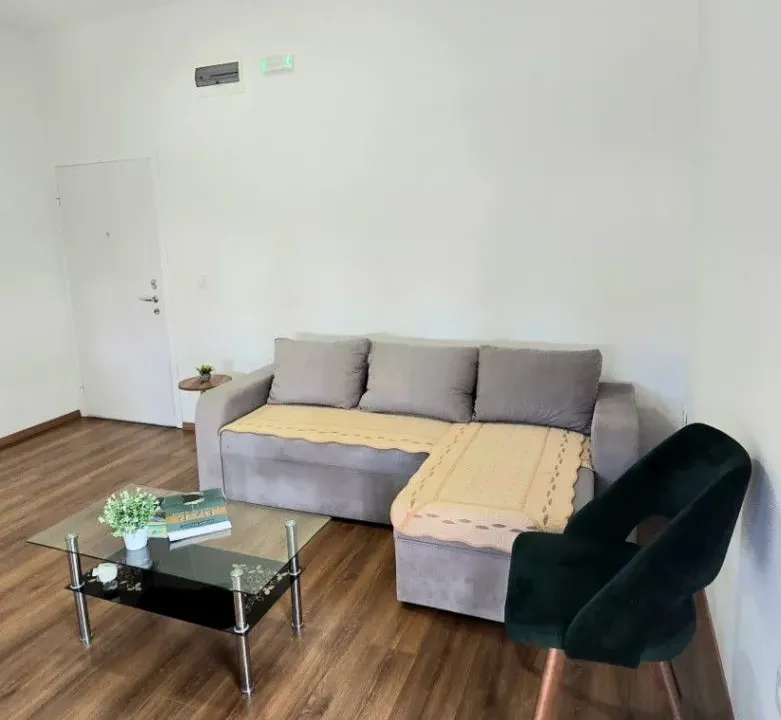 Izdavanje, jednosoban stan, 50m², Ilino, Bar