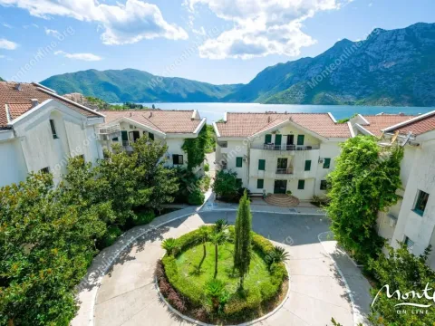 Prodaja, trosoban stan, 130m², Risan, Kotor - image 33