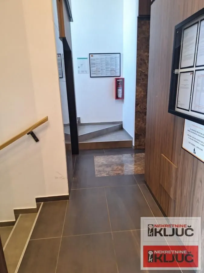Prodaja, dvosoban stan, 43m², Novo naselje, Novi Sad