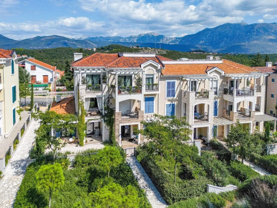 Sale, two bedroom apartment, 99m², Luštica, Tivat