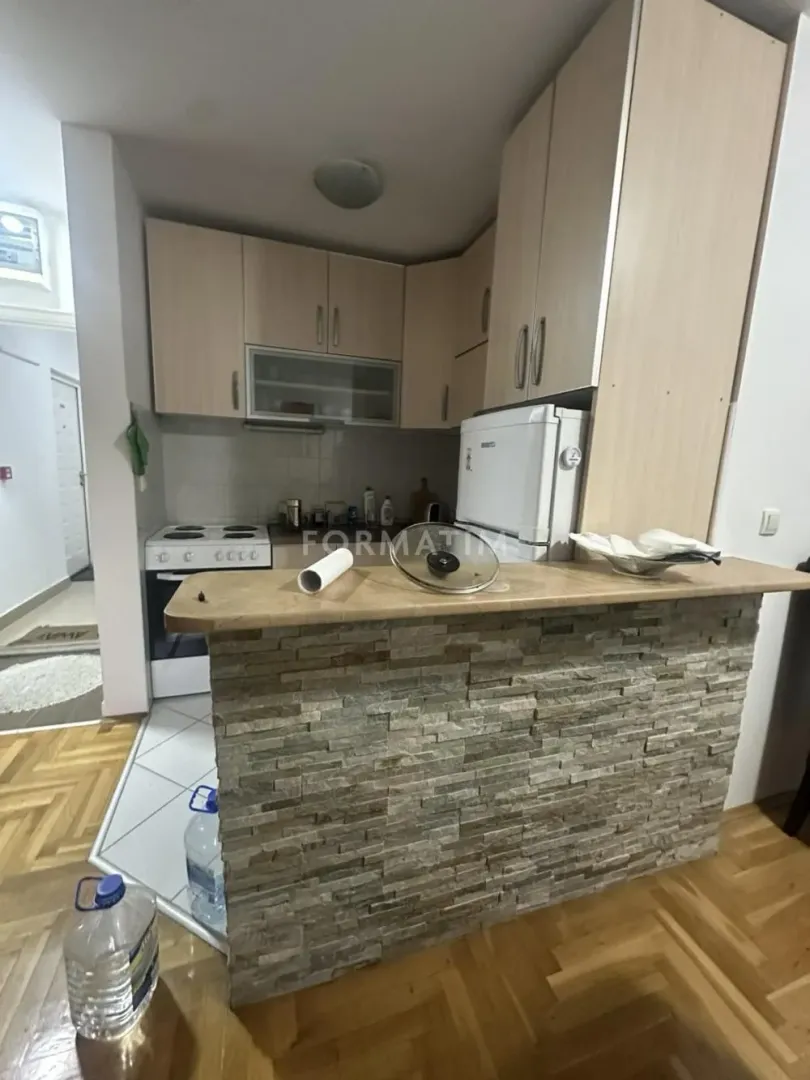 Rent, three bedroom apartment, 60m², Uciteljsko Naselje, Zvezdara Sve Podlokacije