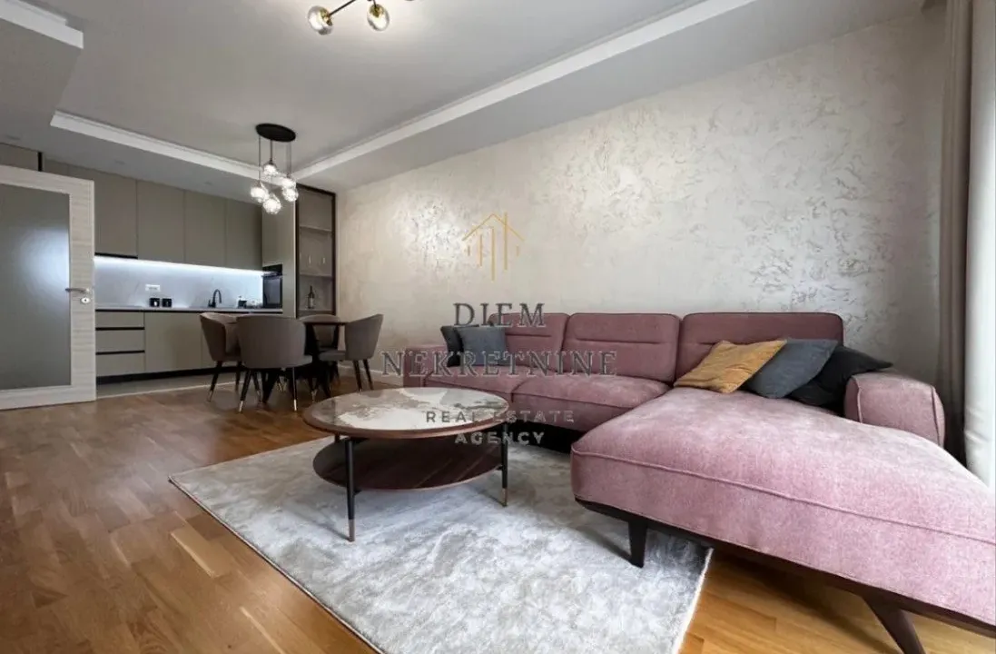 Izdavanje, dvosoban stan, 74m², Ljubović, Podgorica