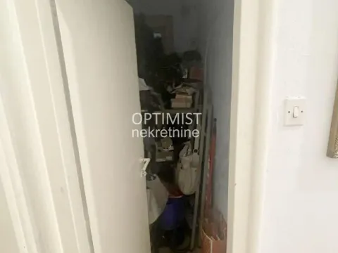 Prodaja, četvorosoban stan, 97m², Stari Grad, Beograd - image 10