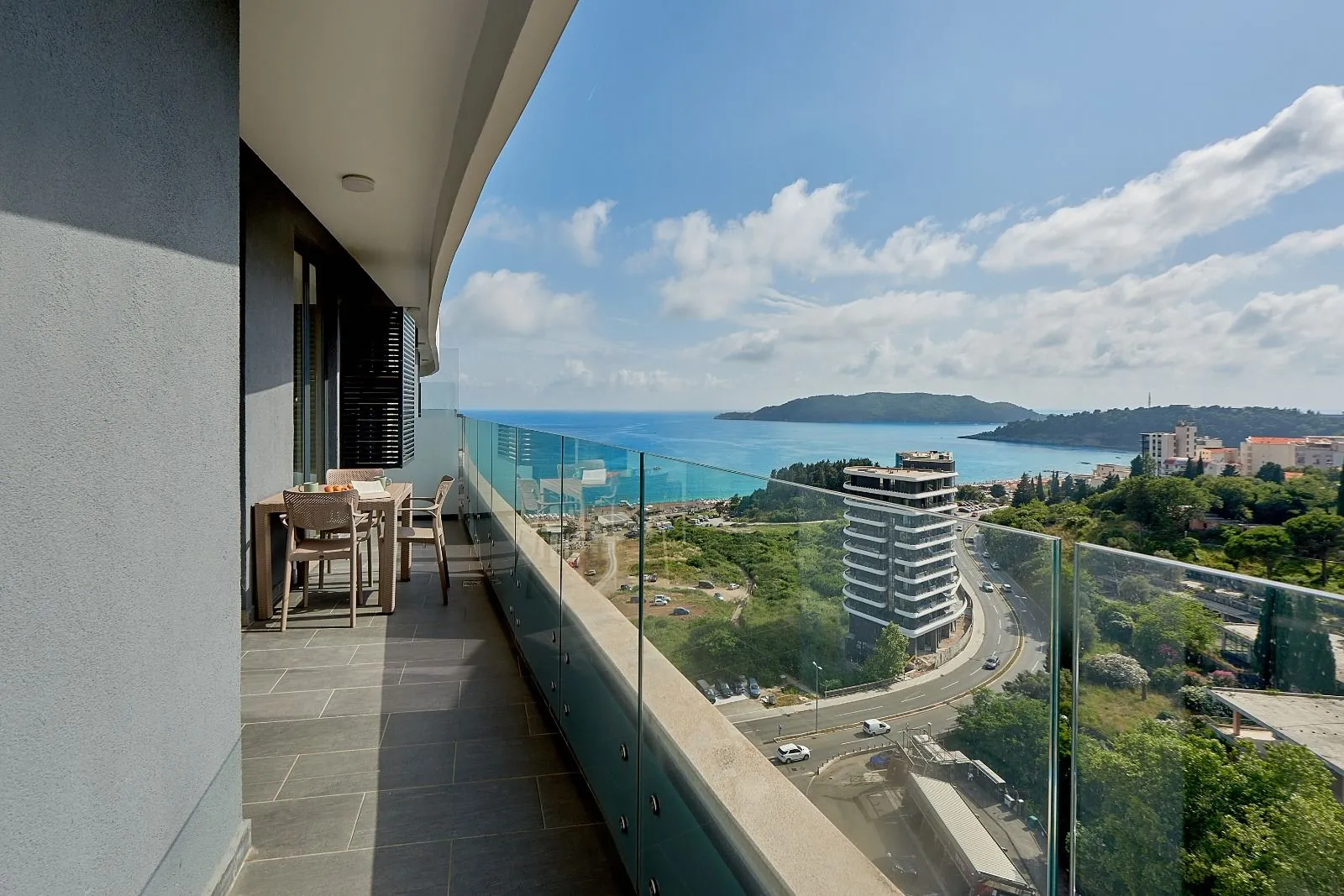 Prodaja, dvosoban stan, 67m², Bečići, Budva
