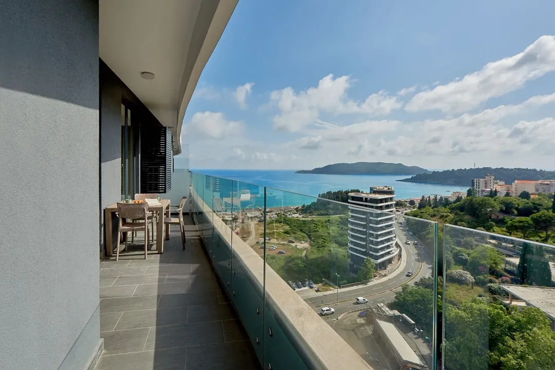 Sale, two bedroom apartment, 67m², Bečići, Budva