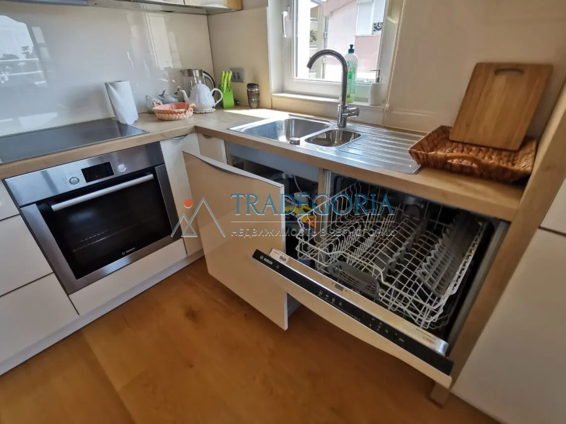 Prodaja, trosoban stan, 90m², Petrovac, Budva