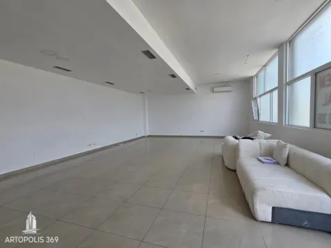 Rent, office space, 147m², Altina, Beograd - image 2