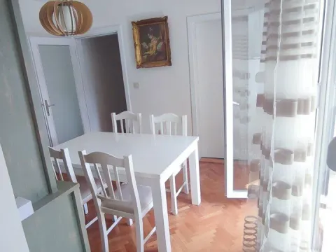 Rent, two bedroom apartment, 71m², Pobrežje, Podgorica - image 6