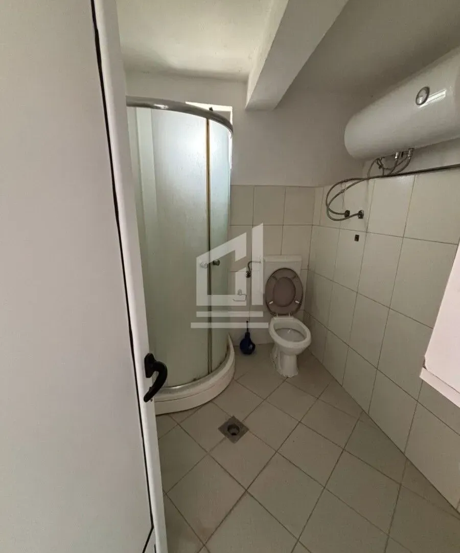 Izdavanje, trosoban stan, 90m², Sutomore, Bar