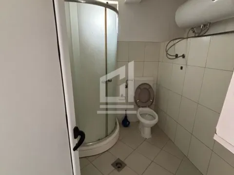 Izdavanje, trosoban stan, 90m², Sutomore, Bar - image 7