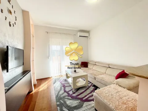 Izdavanje, dvosoban stan, 60m², Zabjelo, Podgorica - image 1