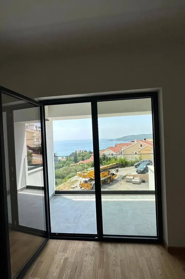 Sale, one bedroom apartment, 43m², Bečići, Budva