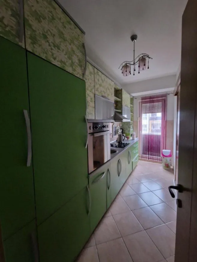Prodaja, trosoban stan, 80m², Ljubović, Podgorica