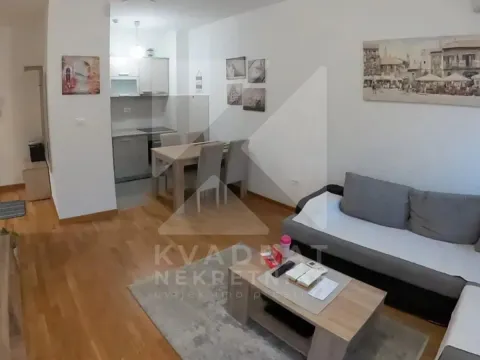 Izdavanje, jednosoban stan, 43m², City Kej, Podgorica - image 2
