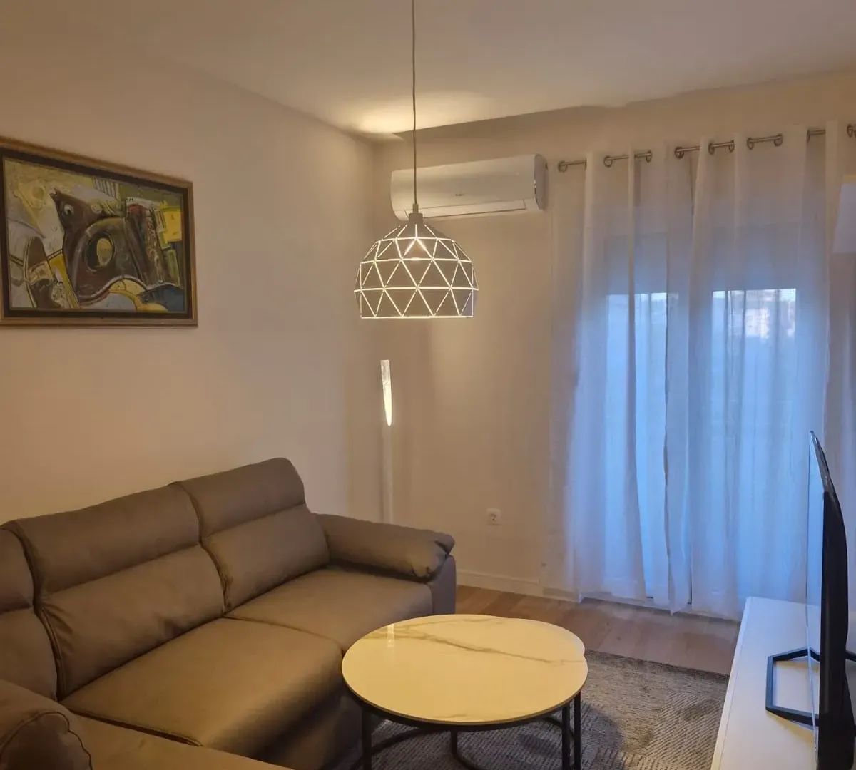 Rent, apartment, 45m², Central Point, Podgorica