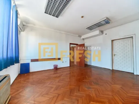 Rent, office space, 345m², Centar, Podgorica - image 20