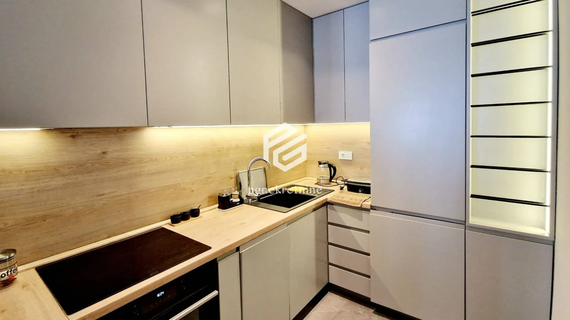 Rent, two bedroom apartment, 120m², Centar, Podgorica