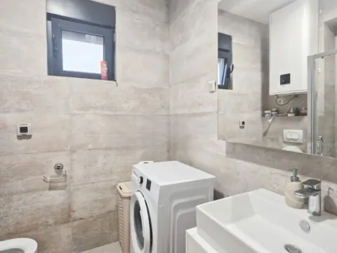 Izdavanje, jednosoban stan, 47m², Gorica C, Podgorica - image 9